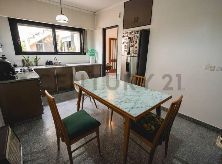Casa · 137m² · 3 Ambientes · 1 Cochera