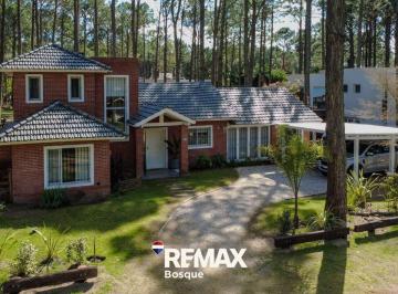 Casa · 202m² · 5 Ambientes · 2 Cocheras · Alquiler Temporario de Casa en Pinamar Norte