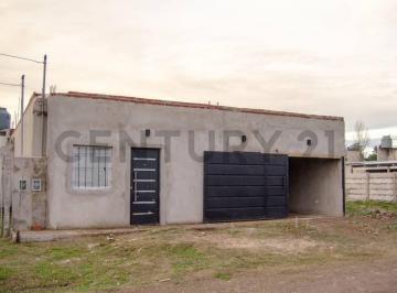 Casa · 150m² · Construcción a Terminar 150 m² en Losa - Puerto Deseado, Moreno