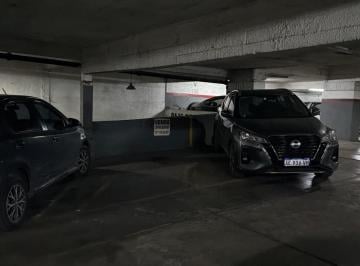 Garage · 10m² · Venta Cochera Fija y Cubierta en Recoleta - Seguridad 24 Hs