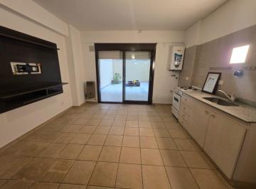 Departamento · 33m² · 1 Ambiente · Alquiler Monoambiente con Patio Planta Baja