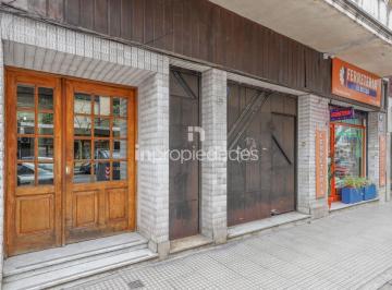 Local comercial · 66m² · Local Comercial con Patio Apto Todo Destino 74 m² - Venta