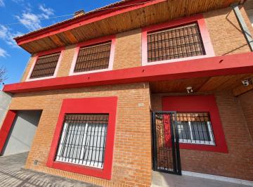 Casa · 288m² · 5 Ambientes · 3 Cocheras · Casa en Venta en El Jagüel Monte Grande