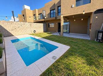 PH · 170m² · 4 Ambientes · 2 Cocheras · Duplex de Calida en Alquiler San Ignacio Village con Pileta