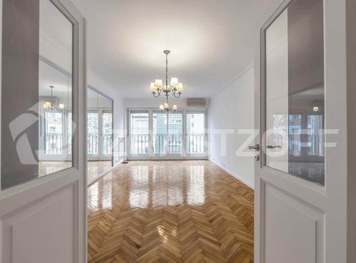 Departamento · 150m² · 5 Ambientes · 1 Cochera