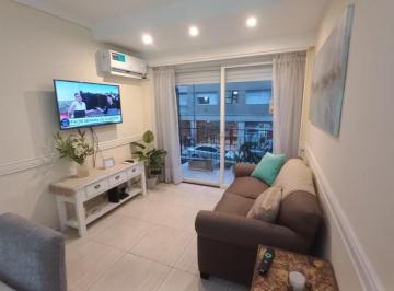 Departamento · 45m² · 2 Ambientes · Plaza Mitre - Sta. Fe 2000 Hermoso 2 Ambientes a La Calle C/balcon, Patio Impecable y Apto Credito!