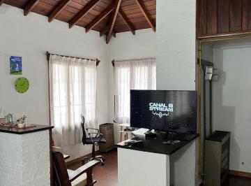 Casa · 145m² · 3 Ambientes · 1 Cochera · Millan 700 Los Pinares Chalet Muy Buen Estado en Esquina Todo Planta Baja 3 Ambientes Garagecasa