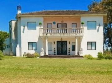 Casa · 250m² · 4 Ambientes · Venta Casa 4 Amb Carlos Keen El Espinillo Golf