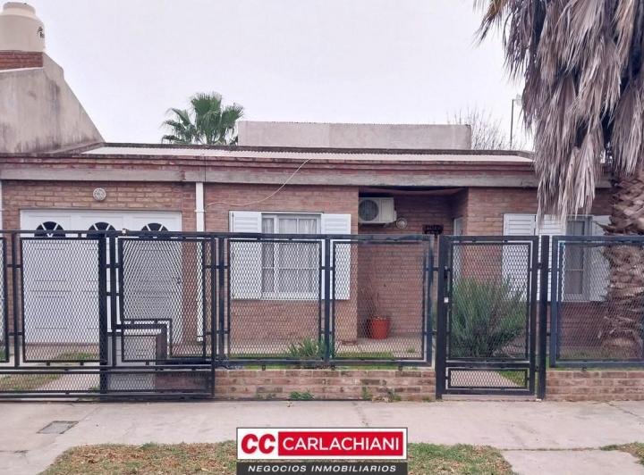 Casa · 6 Ambientes · 1 Cochera