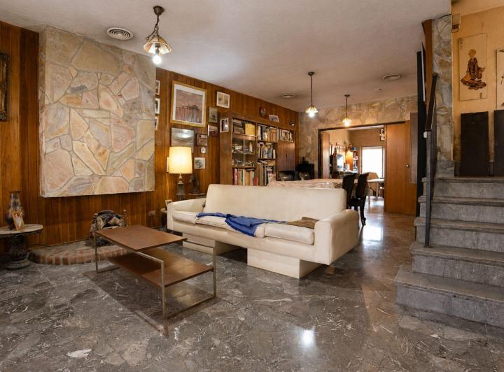 Casa · 161m² · 4 Ambientes · 2 Cocheras