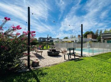 Casa · 162m² · 4 Ambientes · 2 Cocheras · Casa en Venta en Prados del Oeste 4 Ambientes