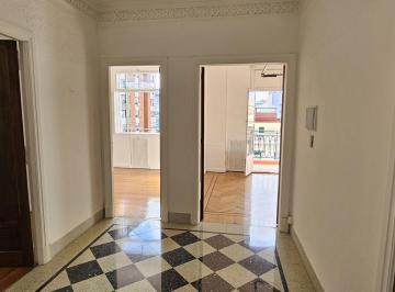 Departamento · 73m² · 3 Ambientes · Uruguay 600 - 3 Amb con Balcón.