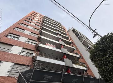 Departamento · 130m² · 4 Ambientes · 1 Cochera · 4 Ambientes Dependencia Cochera Inmaculado en Parque Centenario