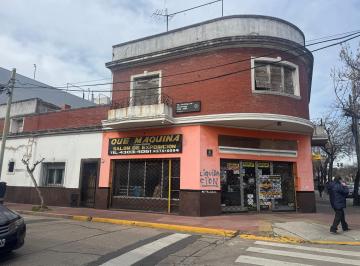 Casa de 4 ambientes, Barracas · Venta en Block - Local + Dpto 2 Amb con Patio y Cochera + PH 3 Amb con Terraza