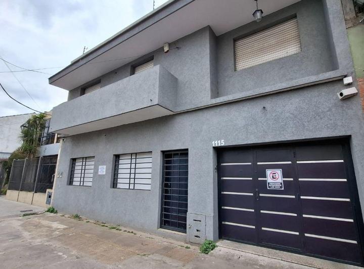 Casa · 170m² · 3 Ambientes · 3 Cocheras
