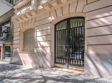 Departamento · 260m² · 7 Ambientes · Piso Francés de Categoría en Esquina Callao y Guido - Recoleta con Porteria