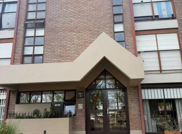 Departamento · 90m² · 5 Ambientes · 1 Cochera · Departamento en Venta Ramon Carcano Chateau Carreras Cordoba