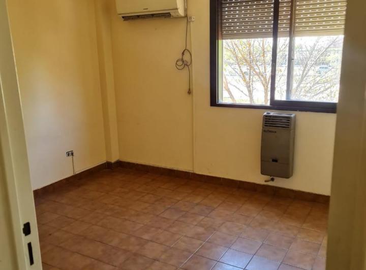 Departamento · 90m² · 5 Ambientes · 1 Cochera