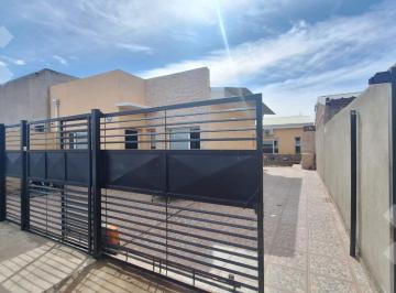 Casa · 135m² · 4 Ambientes · 1 Cochera · En Venta | Casa de 3 Dorm. | Barrio Bardas del Sol | Plottier