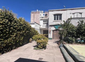 Casa · 290m² · 10 Ambientes · 2 Cocheras · Venta Casa a Reciclar