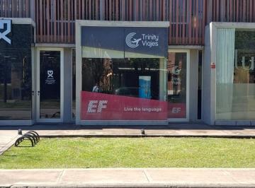 Local comercial · 44m² · 1 Ambiente · 1 Cochera · Local en Venta Galeria La Gorlero - Local 03