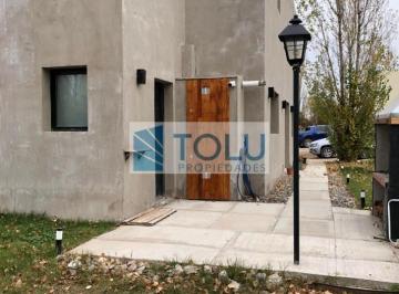 Campo · 80m² · 3 Ambientes · 1 Cochera · Venta Casa 2 Dorm., B Privado Los Prados