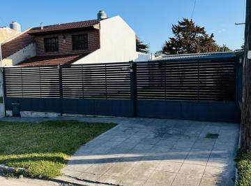 Casa · 48m² · 2 Ambientes · 1 Cochera · Casa en Punta Mogotes