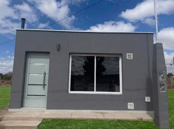 Casa · 60m² · 4 Ambientes · 1 Cochera · Venta Casa en Guaymallen Barrio Privado