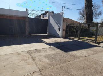 Bodega-Galpón · 800m² · Alquiler Galpon con Salon de Venta Guaymallen
