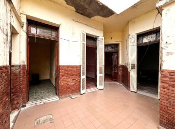 PH de 4 ambientes, Parque Patricios · PH de 4 Ambientes en Venta en Parque Patricios 104 m² Totales ¡Oportunidad a Reciclar!