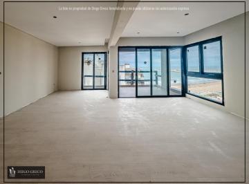 Departamento · 107m² · 3 Ambientes · Piso de 3 Ambientes con Escritorio en Playa Grande