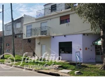 Local comercial · 406m² · 2 Cocheras · Local con Vivienda Multifamiliar