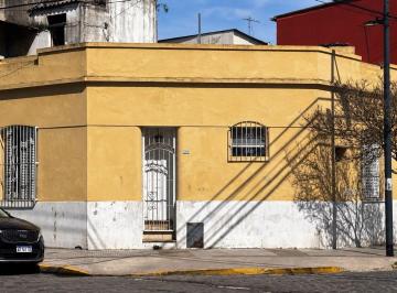 Casa · 100m² · 3 Ambientes · Venta Casa 3 Ambientes Floresta Lote Propio