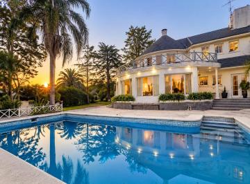 Casa · 600m² · 10 Ambientes · 4 Cocheras · Venta | Casa | golfer'S Cc | 5 Dorm | 1500 m² Terreno | 600 m² Cub | Piscina | Parque