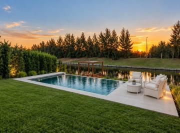 Casa · 400m² · 9 Ambientes · 4 Cocheras · Venta | Casa | Nordelta | Barrio Virazon | 4 Suites | Piscina | Muelle | Casa Abierta Al Lago