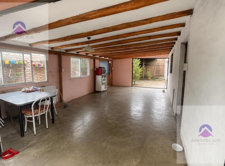 Casa · 144m² · 3 Ambientes · 2 Cocheras