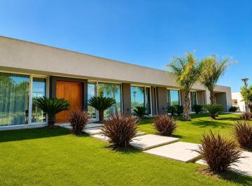 Casa · 475m² · 5 Ambientes · 4 Cocheras · Venta | Casa | Barrio Privado Valdevez | Tristan Suarez | 2200 m² Terreno | 475 m² Cub | Jardin