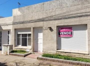 Casa · 120m² · 4 Ambientes · 1 Cochera · Venta Casa 3 Dorm. Excelente Zona