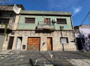 Casa · 500m² · 13 Ambientes · 1 Cochera · Venta Departamentos en Block