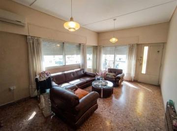 Casa · 105m² · 4 Ambientes · 1 Cochera · Venta Casa 4 Ambientes con Jardín en Villa Bernardo Monteagudo