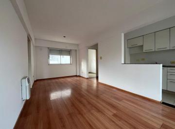 Departamento de 3 ambientes, Rosario · Alquiler | 1 Dormitorio + Comodín | San Martin 573