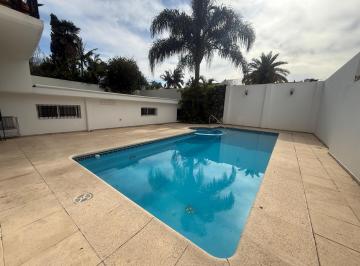Departamento · 80m² · 3 Ambientes · 1 Cochera · Departamento en Venta de 3 Amb con Pileta y con Cochera Apto Crédito