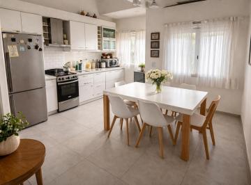 PH · 70m² · 3 Ambientes · Hermoso PH con Terraza y Parrilla - Apto Crédito