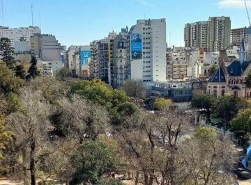 Departamento de 3 ambientes, Caballito · Distinguido Piso de 102 m² de 3 Ambientes con Dependencias, con Incomparable Vista Al Pque Rivadavia