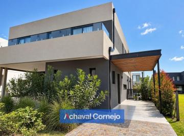 Casa · 300m² · 5 Ambientes · Casa Alquiler | con o Sin Muebles - 3 Dorm., Dependencia y Escritorio - Carpinchos, Nordelta.