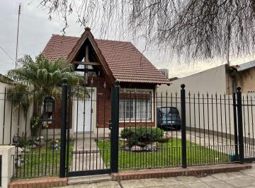 Casa de 4 ambientes, Ituzaingó · Chalet Impecable en Ituzaingo Norte