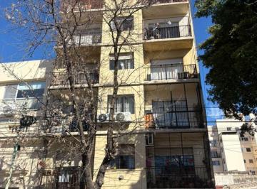 Departamento de 3 ambientes, Almagro · Departamento 3 Ambientes Amplio /amoblado