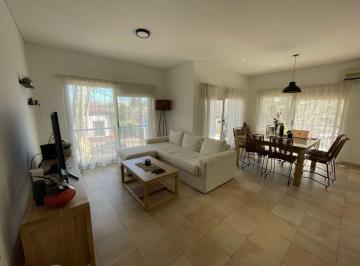 Departamento de 3 ambientes, Almirante Brown · Departamento Tres Ambientes en Venta en Adrogué