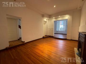 Casa · 248m² · 6 Ambientes · Venta Casa de Estilo Juncal y Aguero