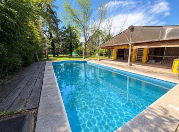 Casa · 137m² · 5 Ambientes · Casa en Venta en Campos de Ibarlucea - 3 Dorm.